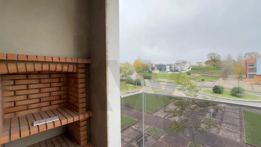 Apartamento T3 para Venda em Ramalhal Foto 7