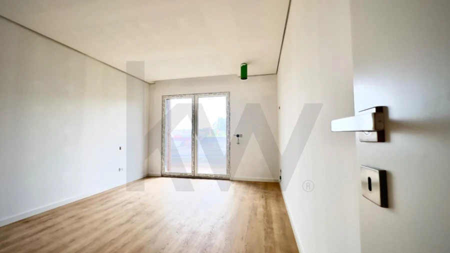 Apartamento T3 para Venda em Ramalhal Foto 8