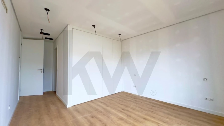 Apartamento T3 para Venda em Ramalhal Foto 23