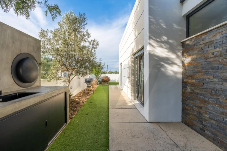 Moradia T4 para Venda em Sesimbra (Castelo) Foto 31