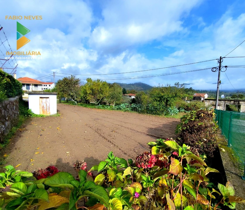 Moradia T4 para Venda em Ponte da Barca, V.N. Muía, Paço Vedro Magalhães Foto 16
