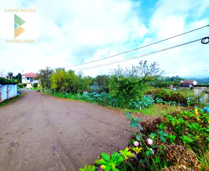 Moradia T4 para Venda em Ponte da Barca, V.N. Muía, Paço Vedro Magalhães Foto 17