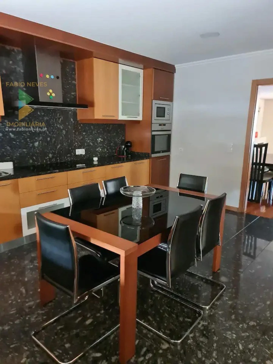 Moradia T3 para Venda em Paço Foto 4