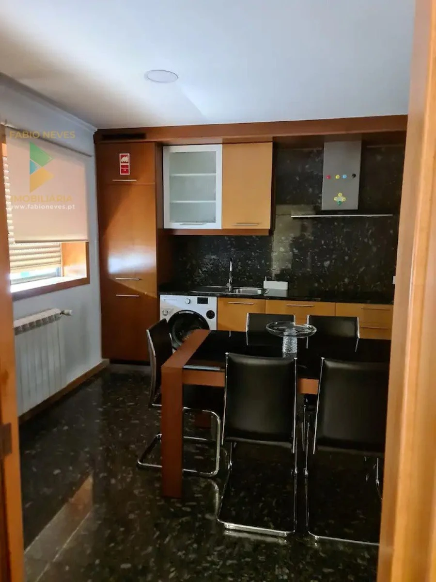 Moradia T3 para Venda em Paço Foto 6