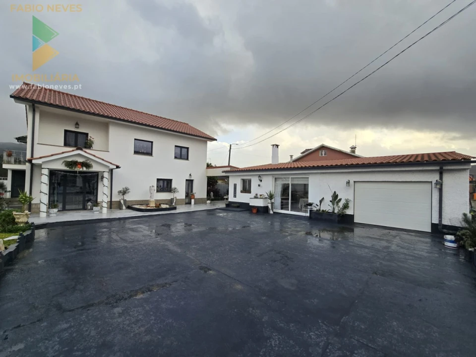 Moradia T4 para Venda em Prozelo Foto 2