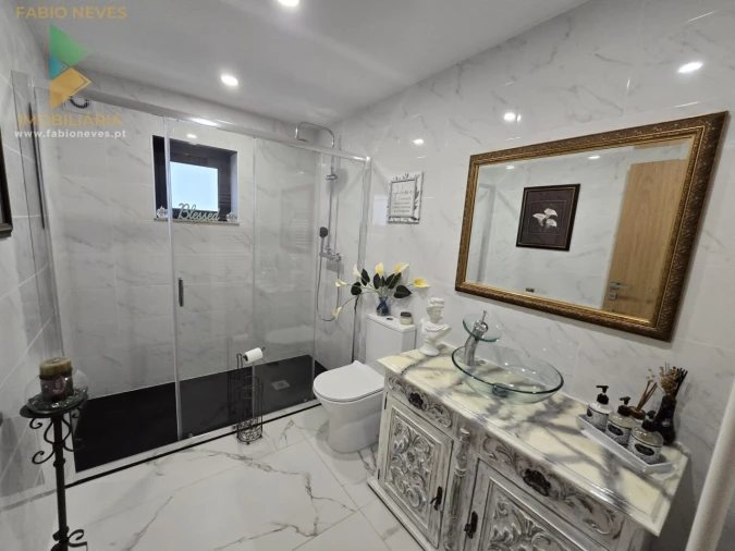 Moradia T4 para Venda em Prozelo Foto 16