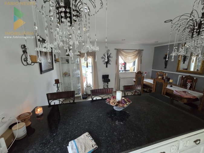 Moradia T4 para Venda em Prozelo Foto 7