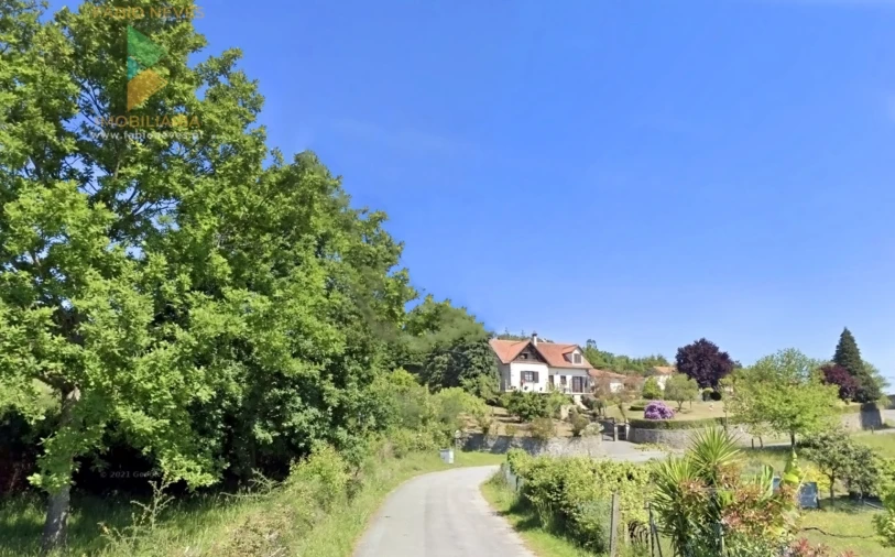 Moradia T4 para Venda em Miranda Foto 2