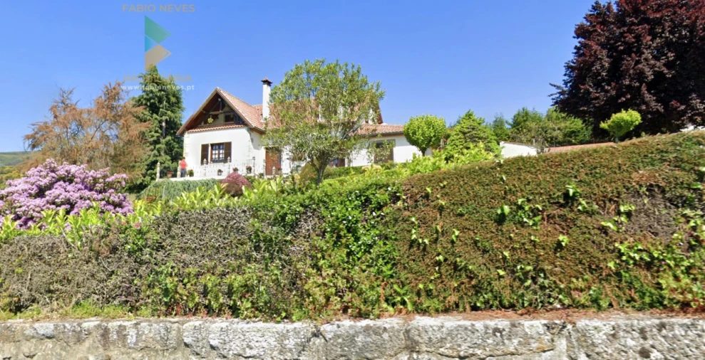 Moradia T4 para Venda em Miranda