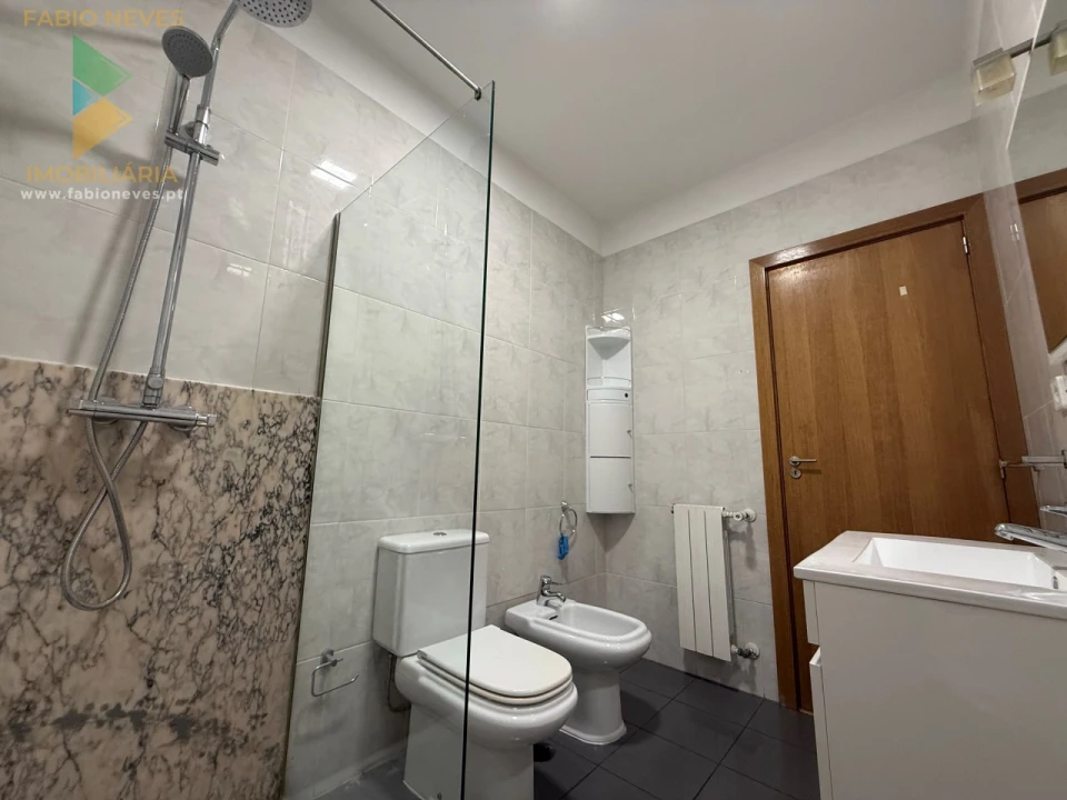 Apartamento T2 para Venda em São Vitor (Braga) Foto 13