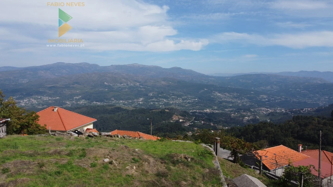 Moradia T2 para Venda em Senharei Foto 3