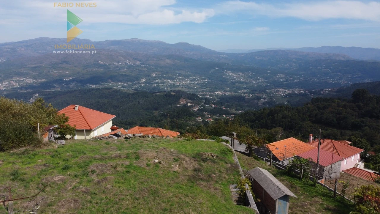 Moradia T2 para Venda em Senharei Foto 13