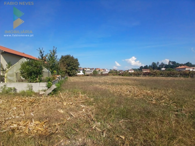 Terreno para Venda em Mazedo e Cortes Foto 1