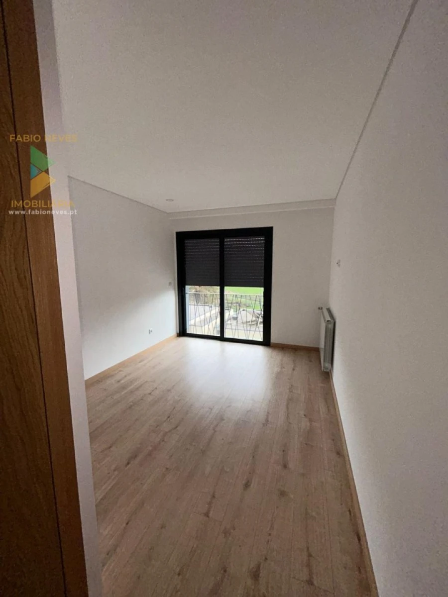 Apartamento T3 para Venda em Arcos de Valdevez (São Paio) e Giela Foto 6