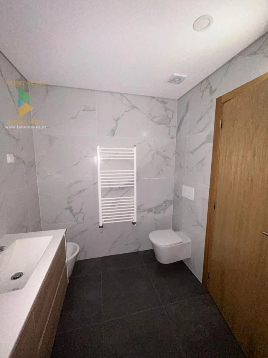 Apartamento T3 para Venda em Arcos de Valdevez (São Paio) e Giela Foto 8