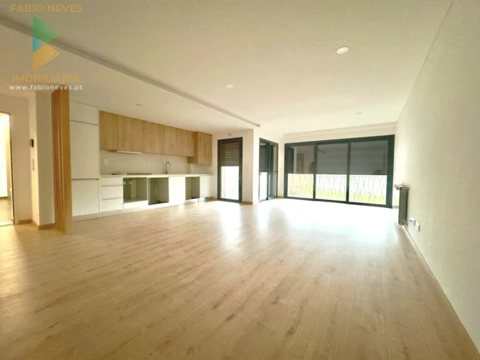 Apartamento T3 para Venda em Arcos de Valdevez (São Paio) e Giela Foto 1