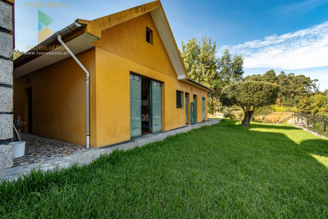 Moradia T4 para Venda em Sabadim Foto 20