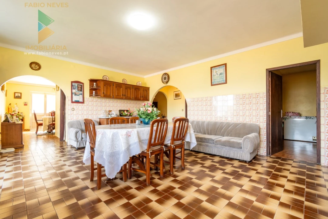 Moradia T4 para Venda em Sabadim Foto 29