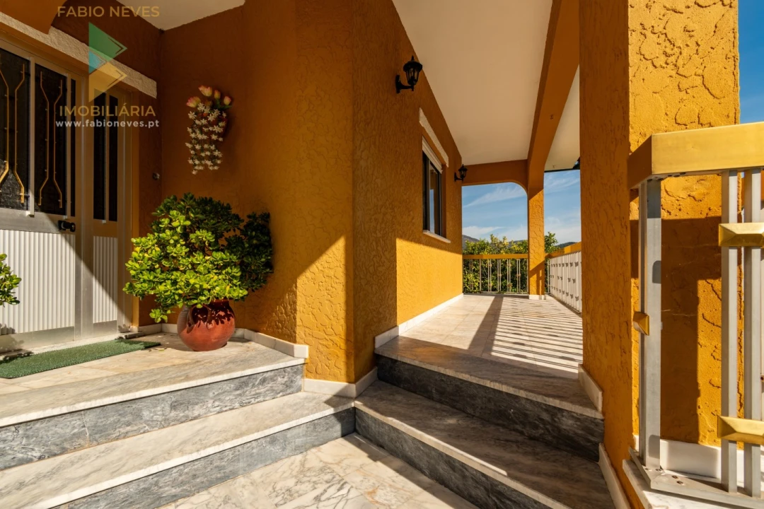 Moradia T4 para Venda em Sabadim Foto 37