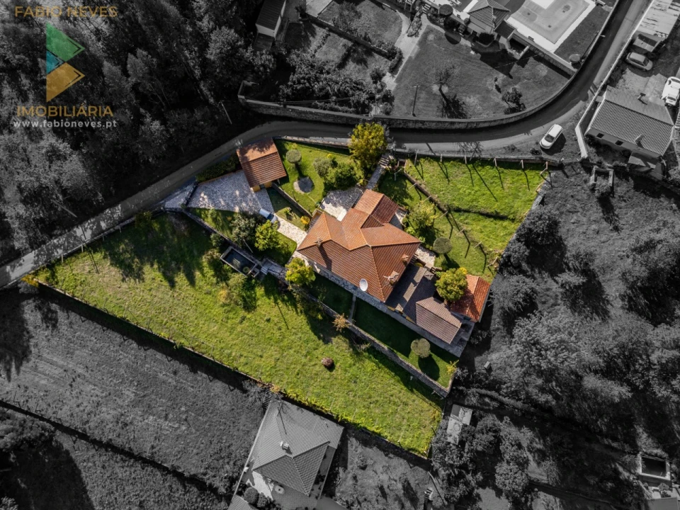 Moradia T4 para Venda em Sabadim Foto 38