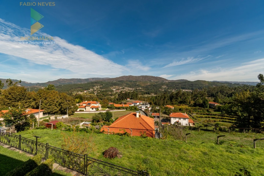 Moradia T4 para Venda em Sabadim Foto 41