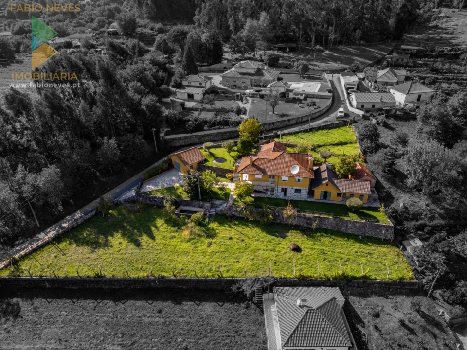 Moradia T4 para Venda em Sabadim Foto 45