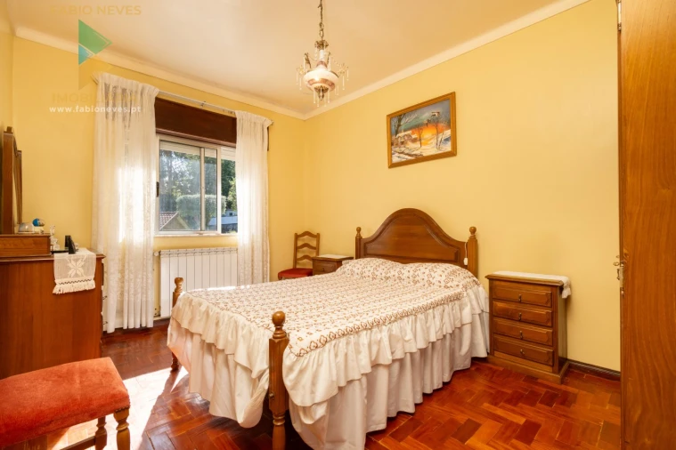 Moradia T4 para Venda em Sabadim Foto 10