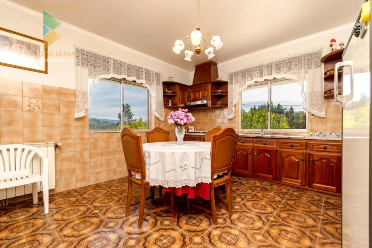 Moradia T4 para Venda em Sabadim Foto 15