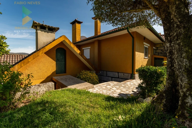 Moradia T4 para Venda em Sabadim Foto 19