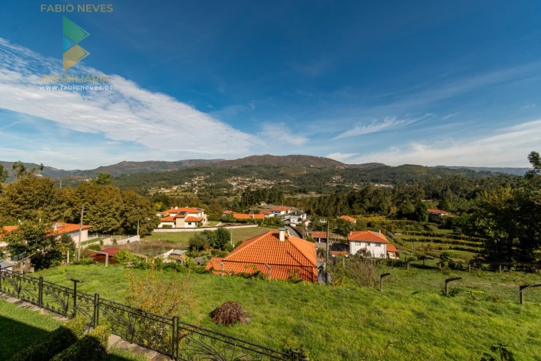 Moradia T4 para Venda em Sabadim Foto 41