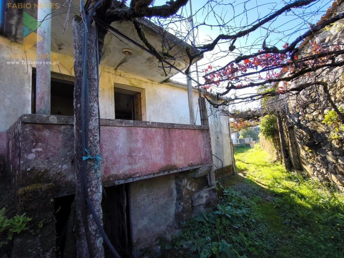 Moradia T2 para Venda em Vilela, São Cosme e São Damião e Sá Foto 4