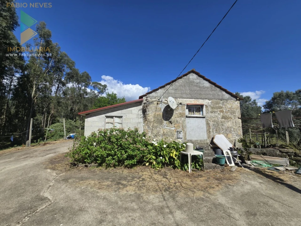 Moradia T3 para Venda em Gondoriz Foto 1