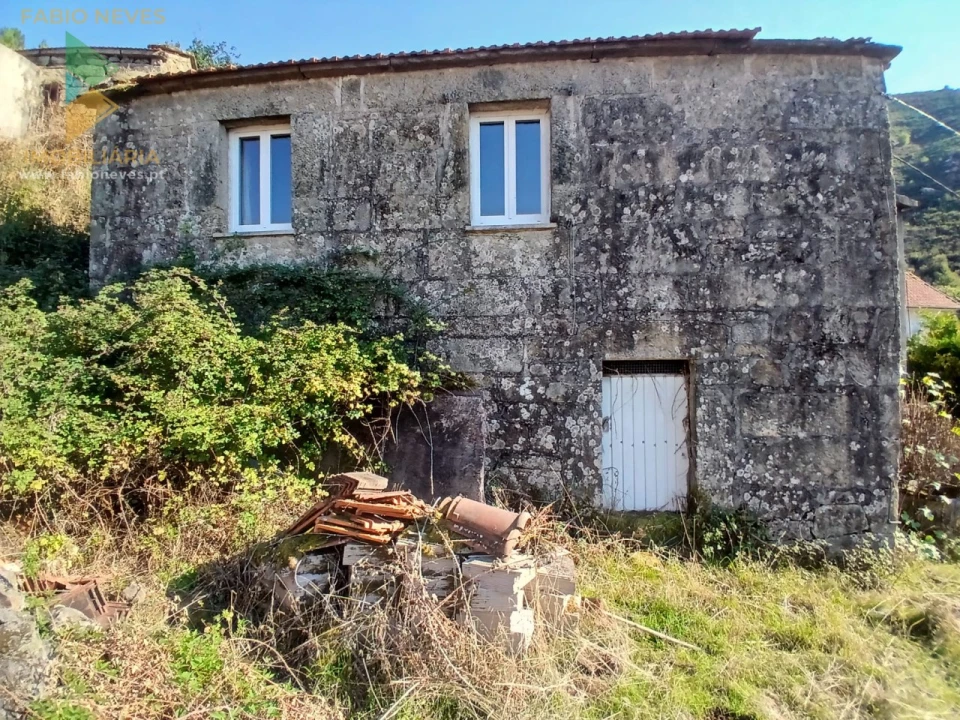 Moradia T2 para Venda em Sistelo Foto 1