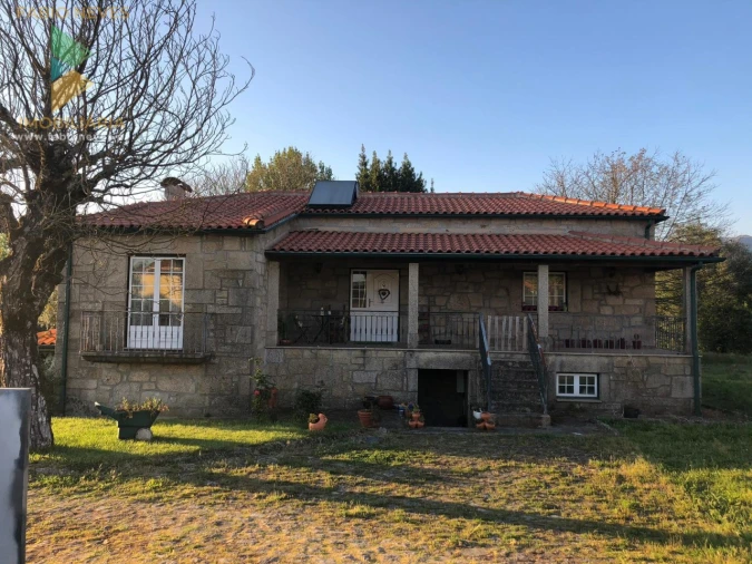 Moradia T3 para Venda em Couto