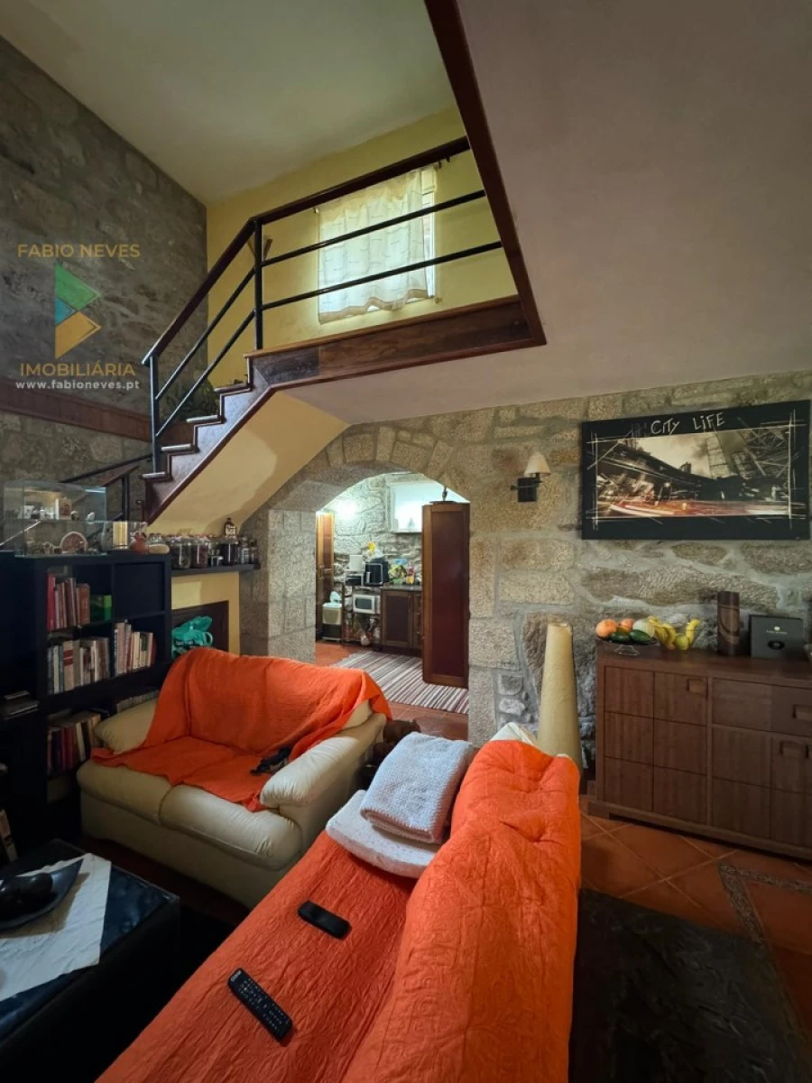 Moradia T3 para Venda em Couto Foto 21