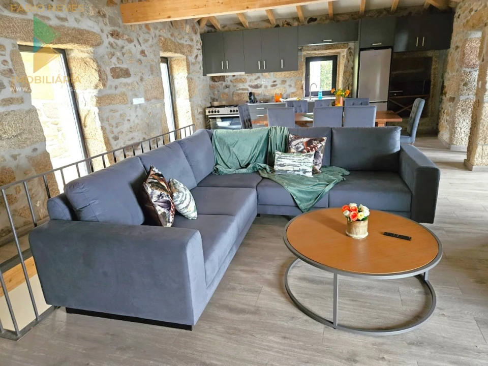 Moradia T3 para Venda em Azere Foto 8