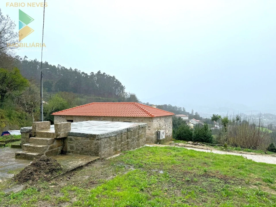 Moradia T3 para Venda em Azere Foto 39