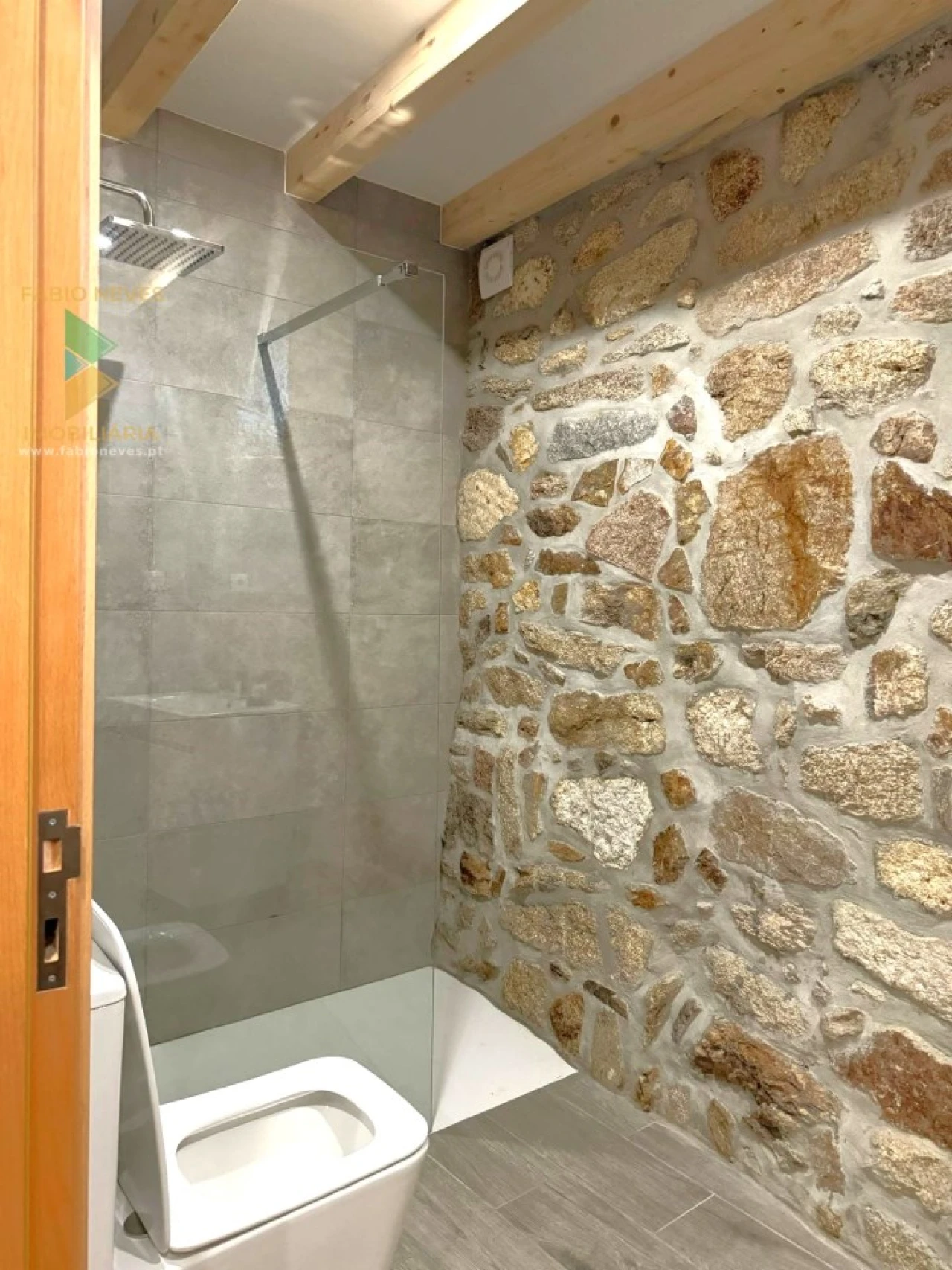 Moradia T3 para Venda em Azere Foto 29