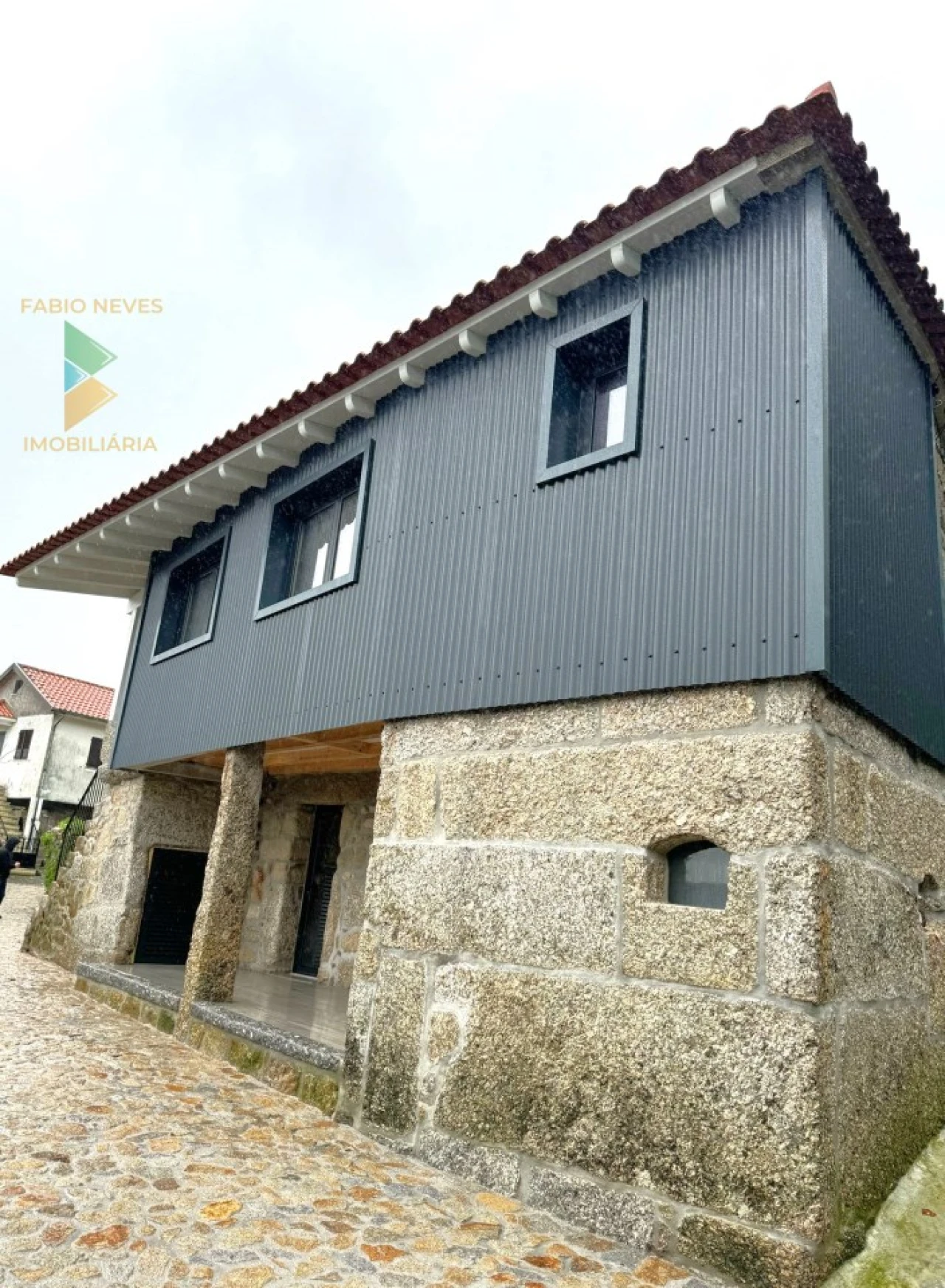 Moradia T3 para Venda em Azere Foto 2