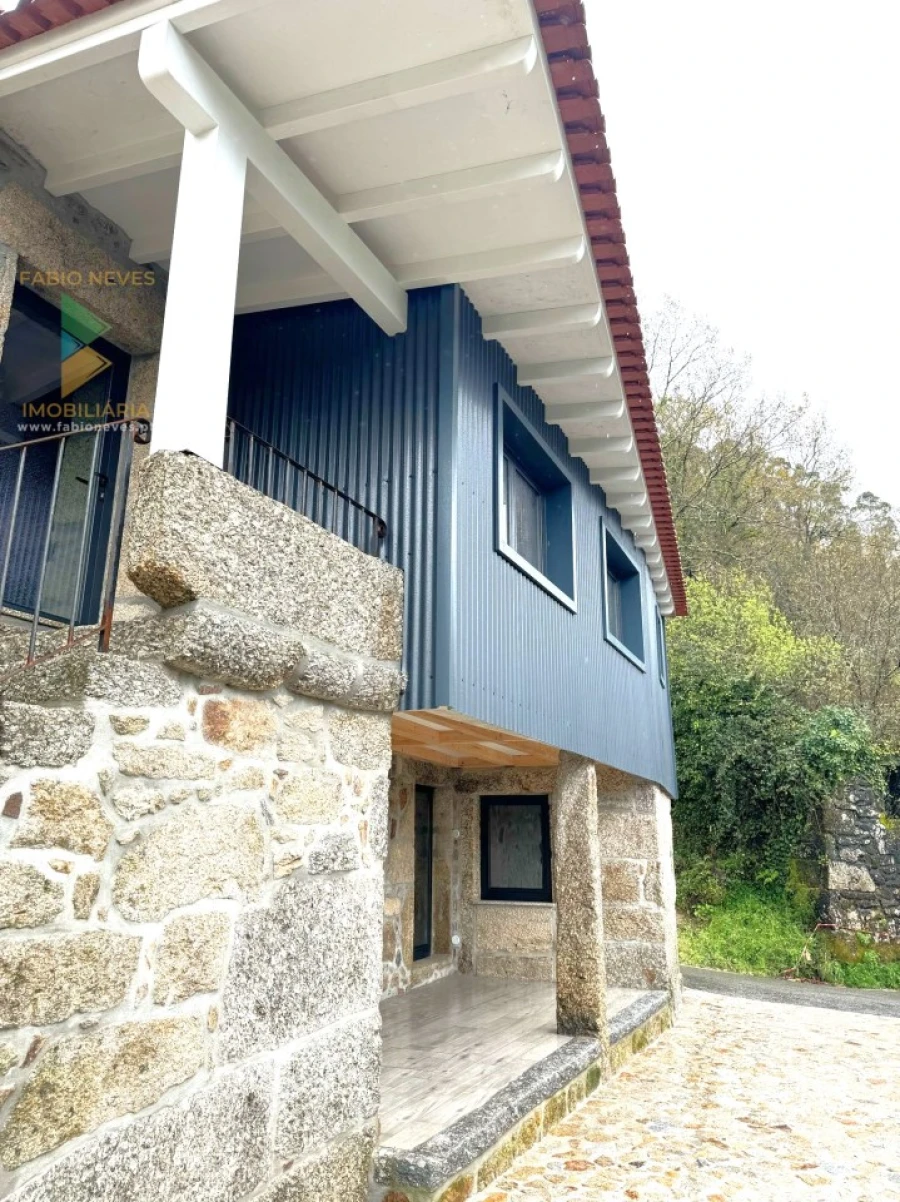 Moradia T3 para Venda em Azere Foto 3