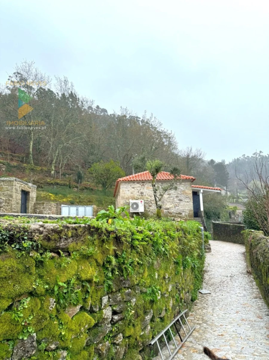 Moradia T3 para Venda em Azere Foto 38