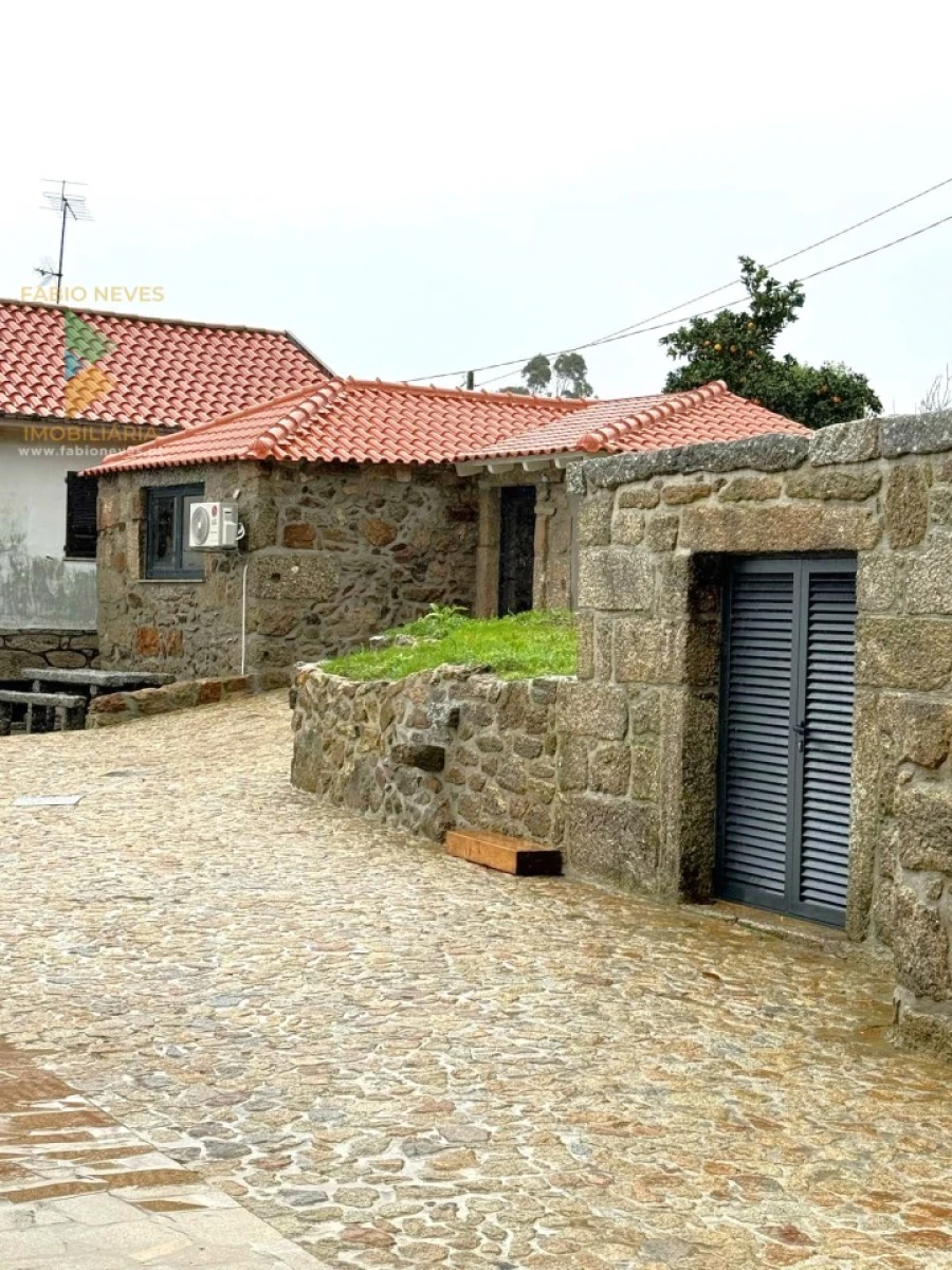 Moradia T3 para Venda em Azere Foto 36