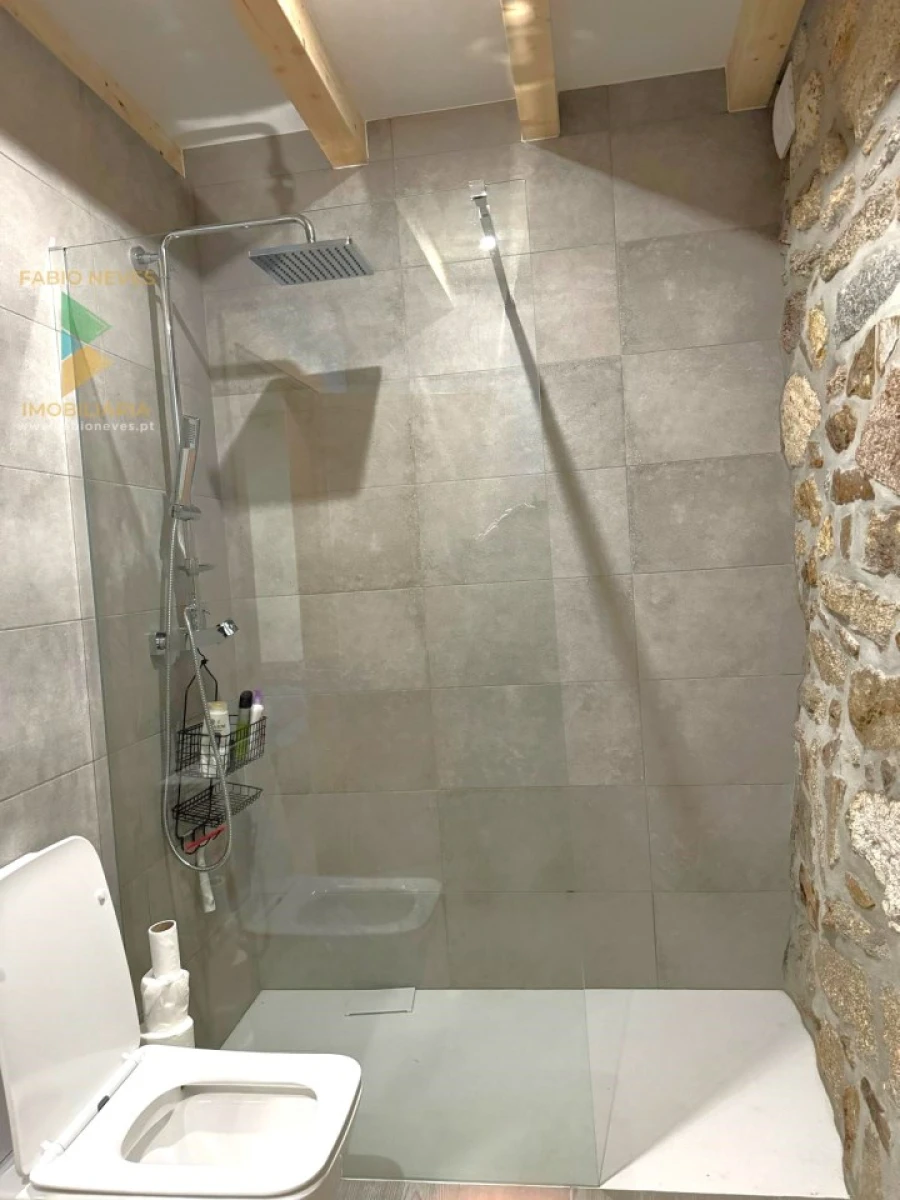 Moradia T3 para Venda em Azere Foto 30