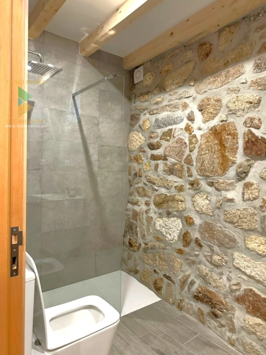 Moradia T3 para Venda em Azere Foto 29