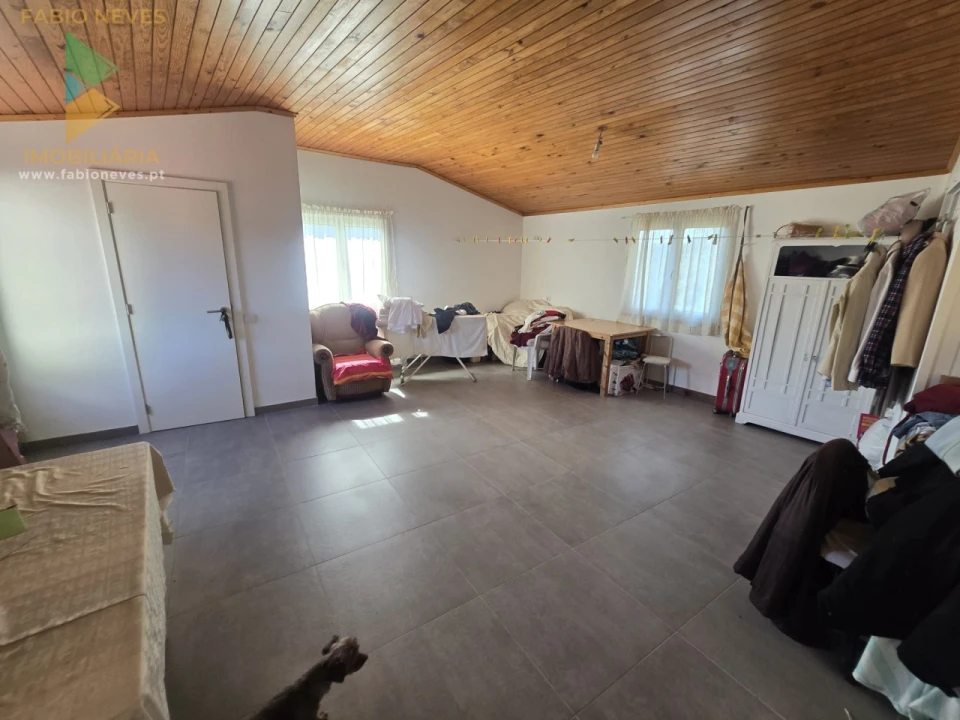 Moradia T3 para Venda em Guilhadeses e Santar Foto 11