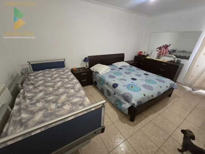 Moradia T3 para Venda em Guilhadeses e Santar Foto 10