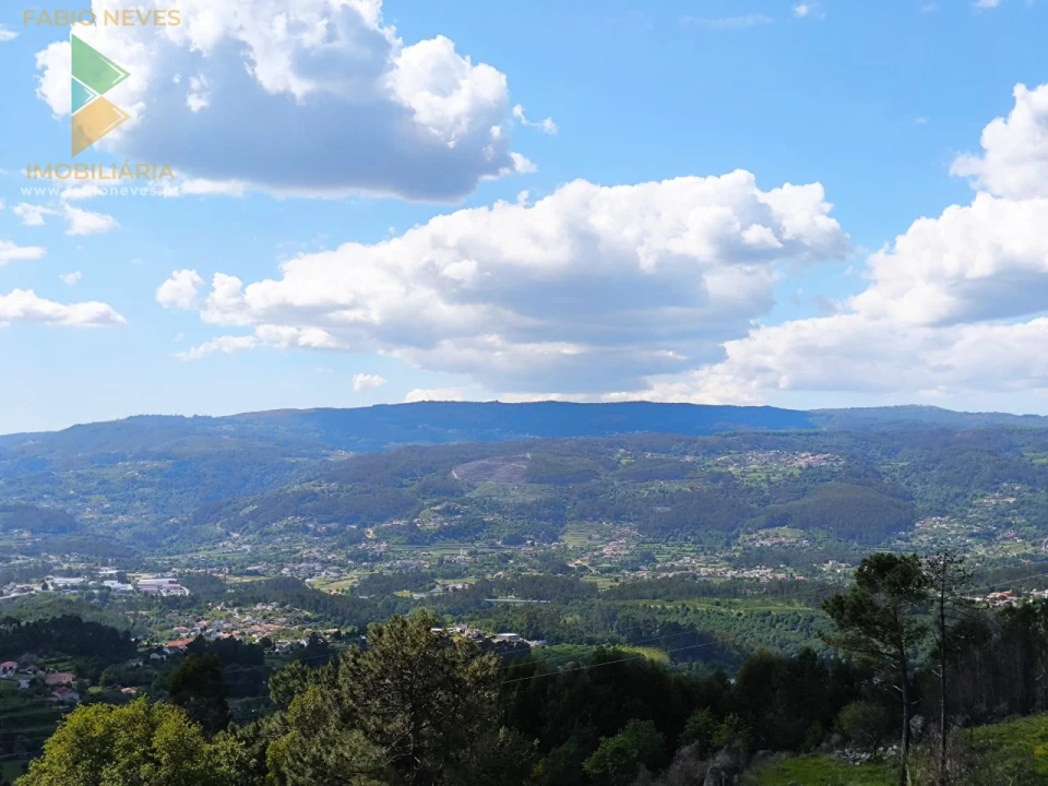 Moradia T3 para Venda em Bravães Foto 2