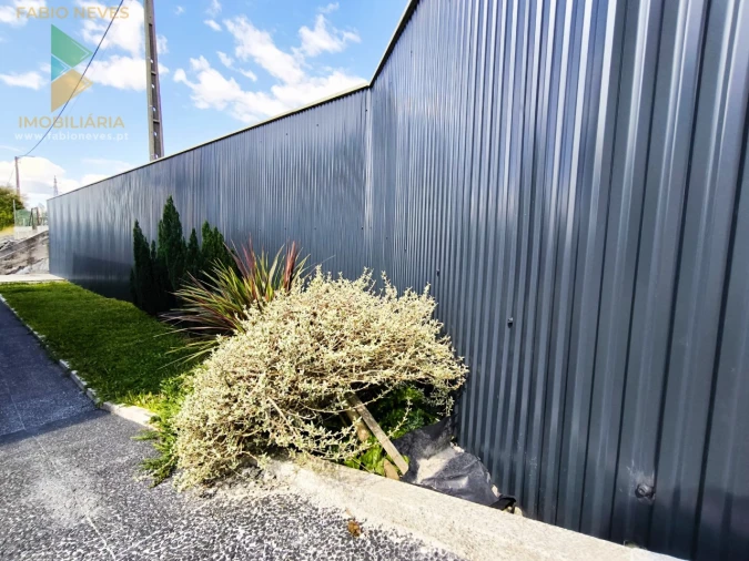 Moradia T3 para Venda em Bravães Foto 5