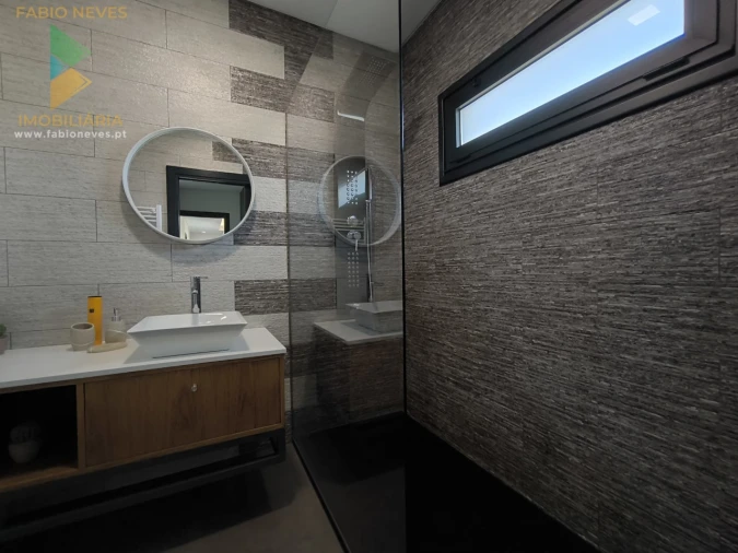 Moradia T3 para Venda em Bravães Foto 15