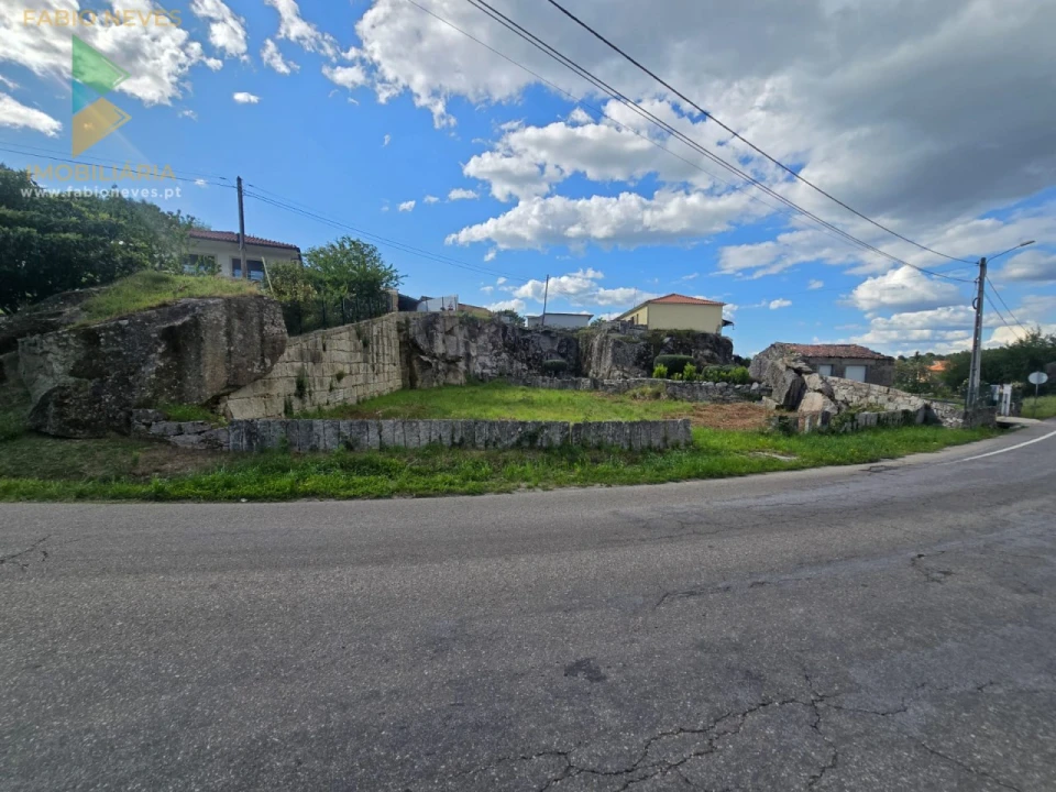 Terreno para Venda em Mazedo e Cortes Foto 10